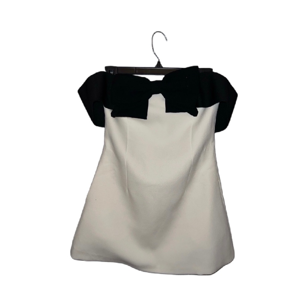 White bow dress